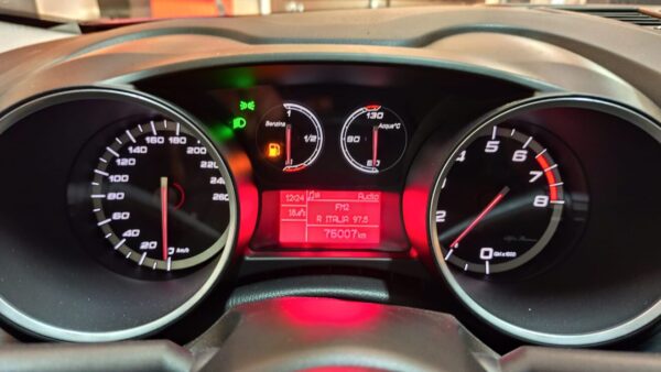 Alfa Romeo Giulietta 2012 - Eleganza e Potenza a Portata di Mano! - immagine 3