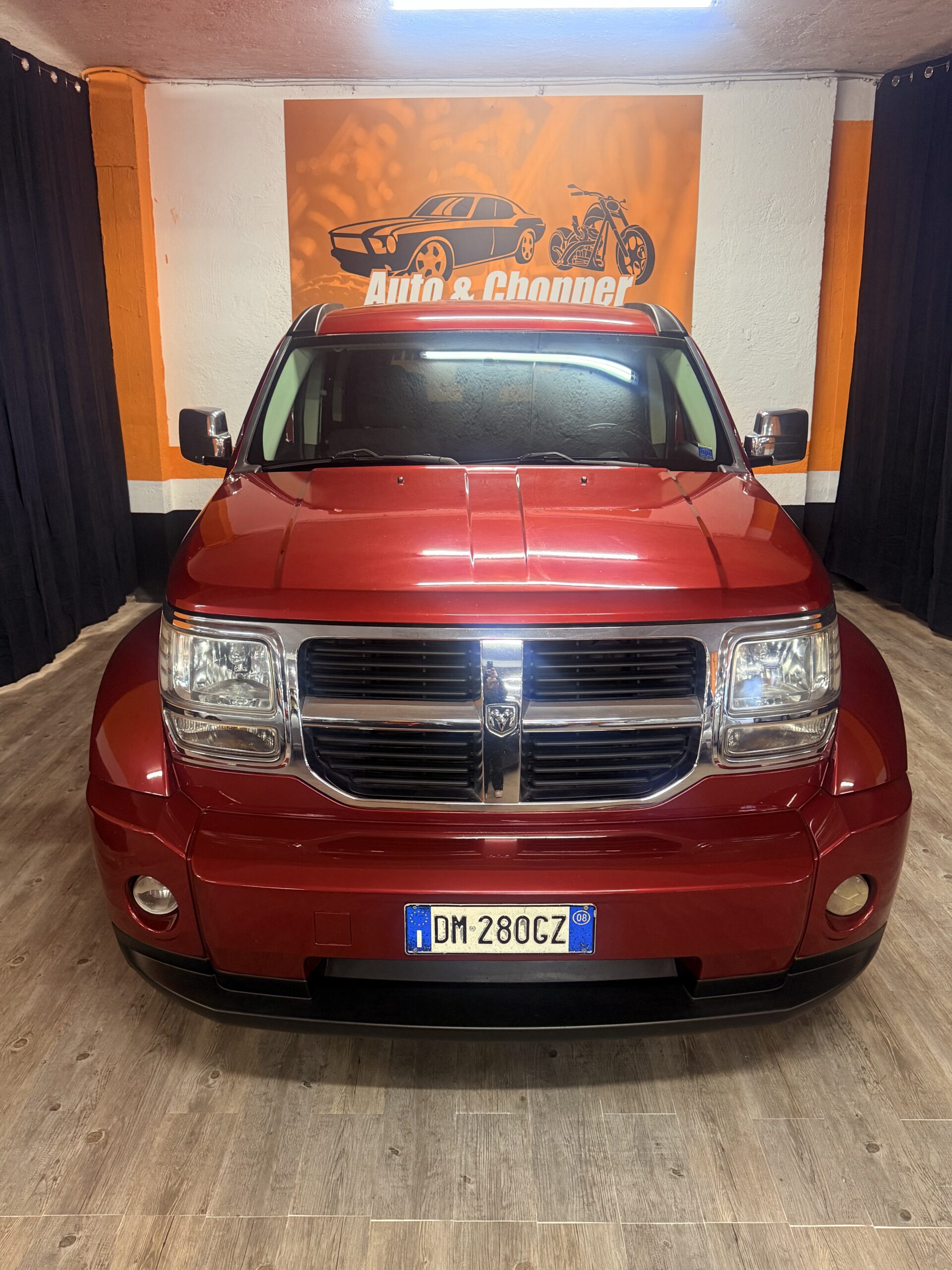 STRAORDINARIO DODGE NITRO 4x4 CON CAMBIO MANUALE
