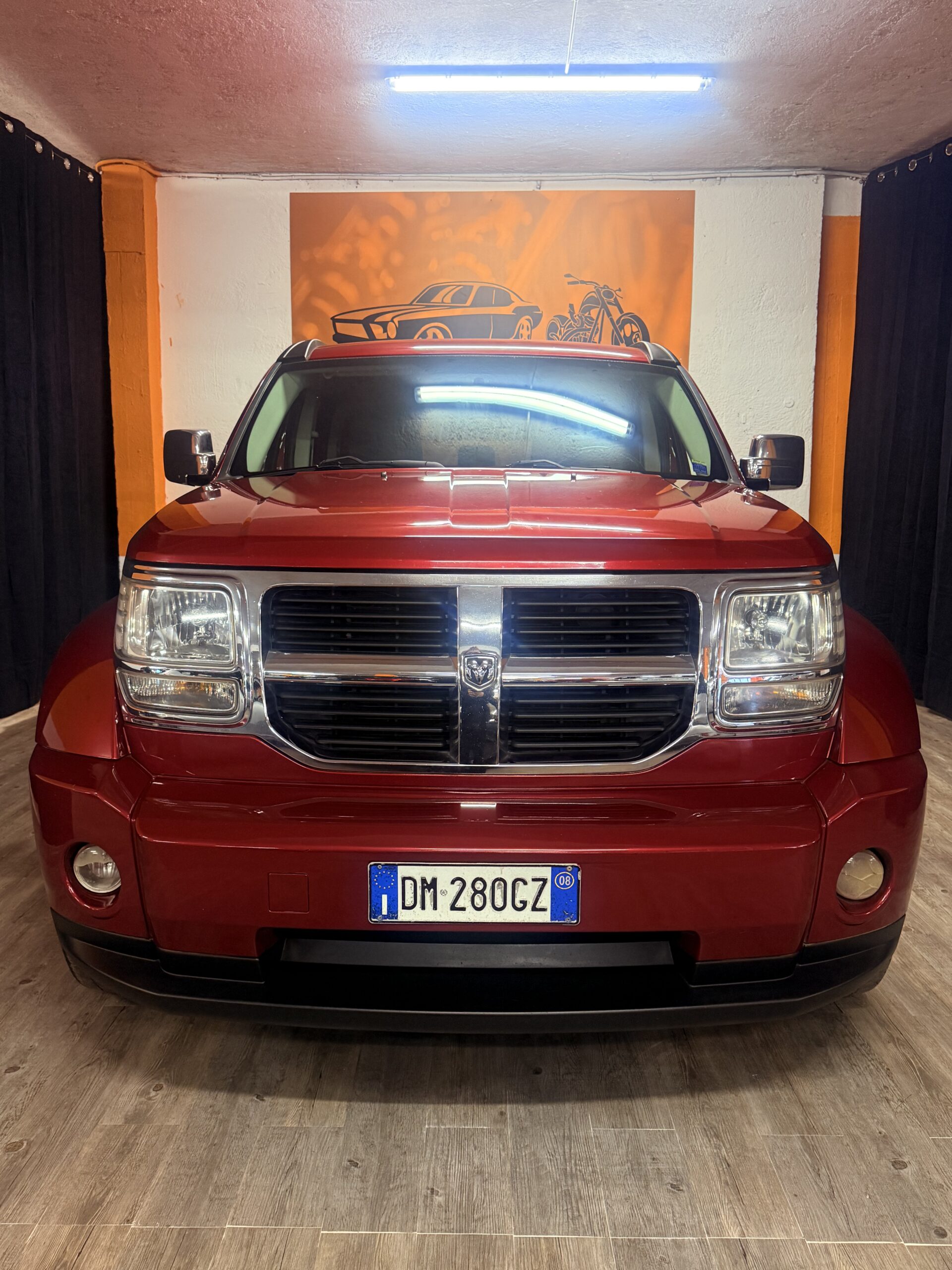STRAORDINARIO DODGE NITRO 4x4 CON CAMBIO MANUALE
