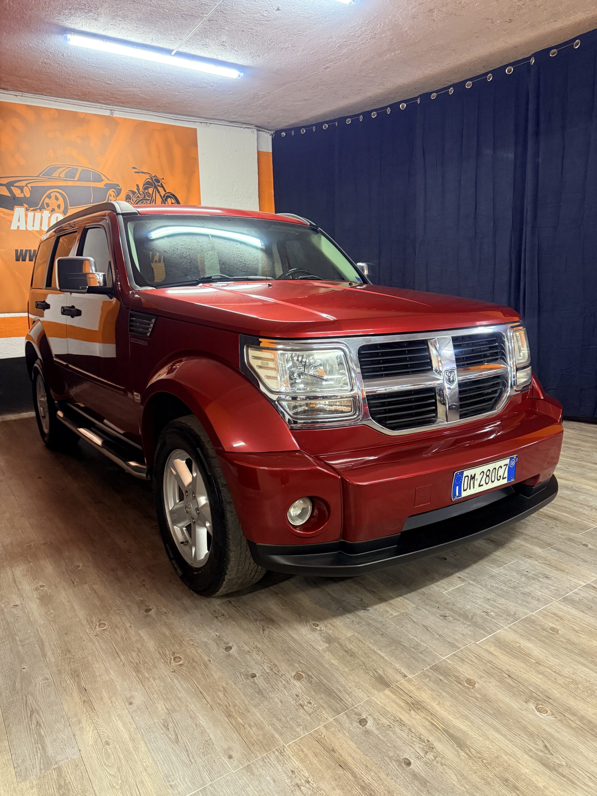 STRAORDINARIO DODGE NITRO 4x4 CON CAMBIO MANUALE
