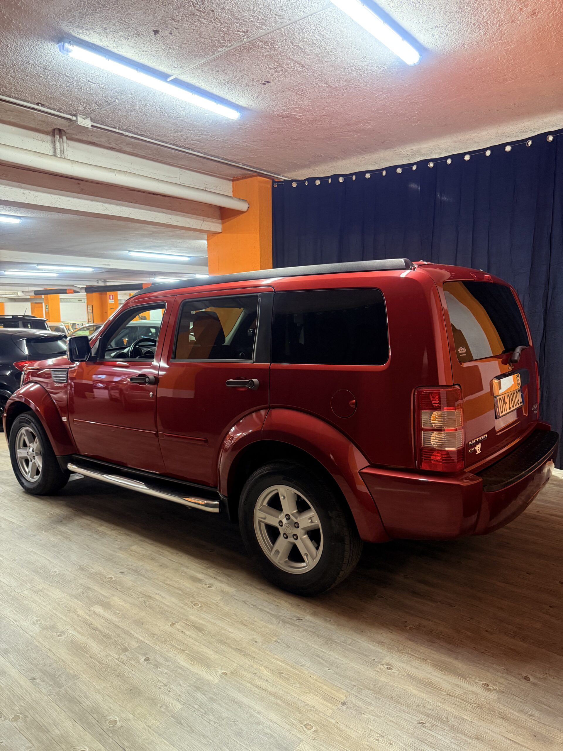 STRAORDINARIO DODGE NITRO 4x4 CON CAMBIO MANUALE