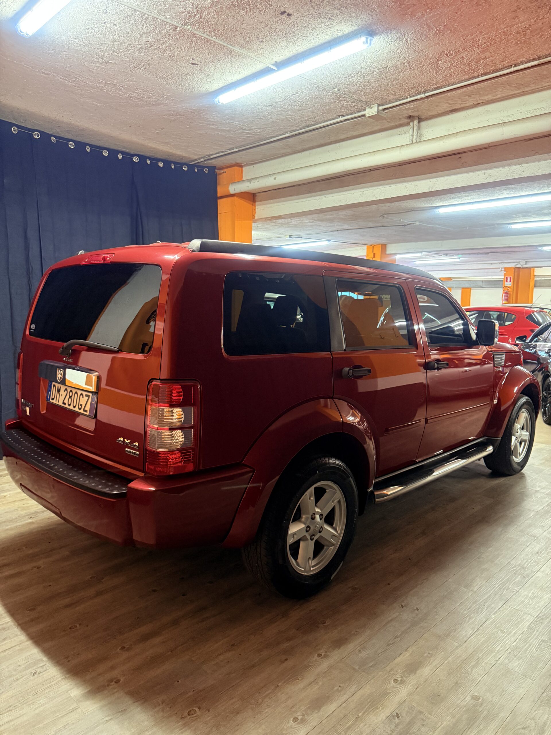 STRAORDINARIO DODGE NITRO 4x4 CON CAMBIO MANUALE