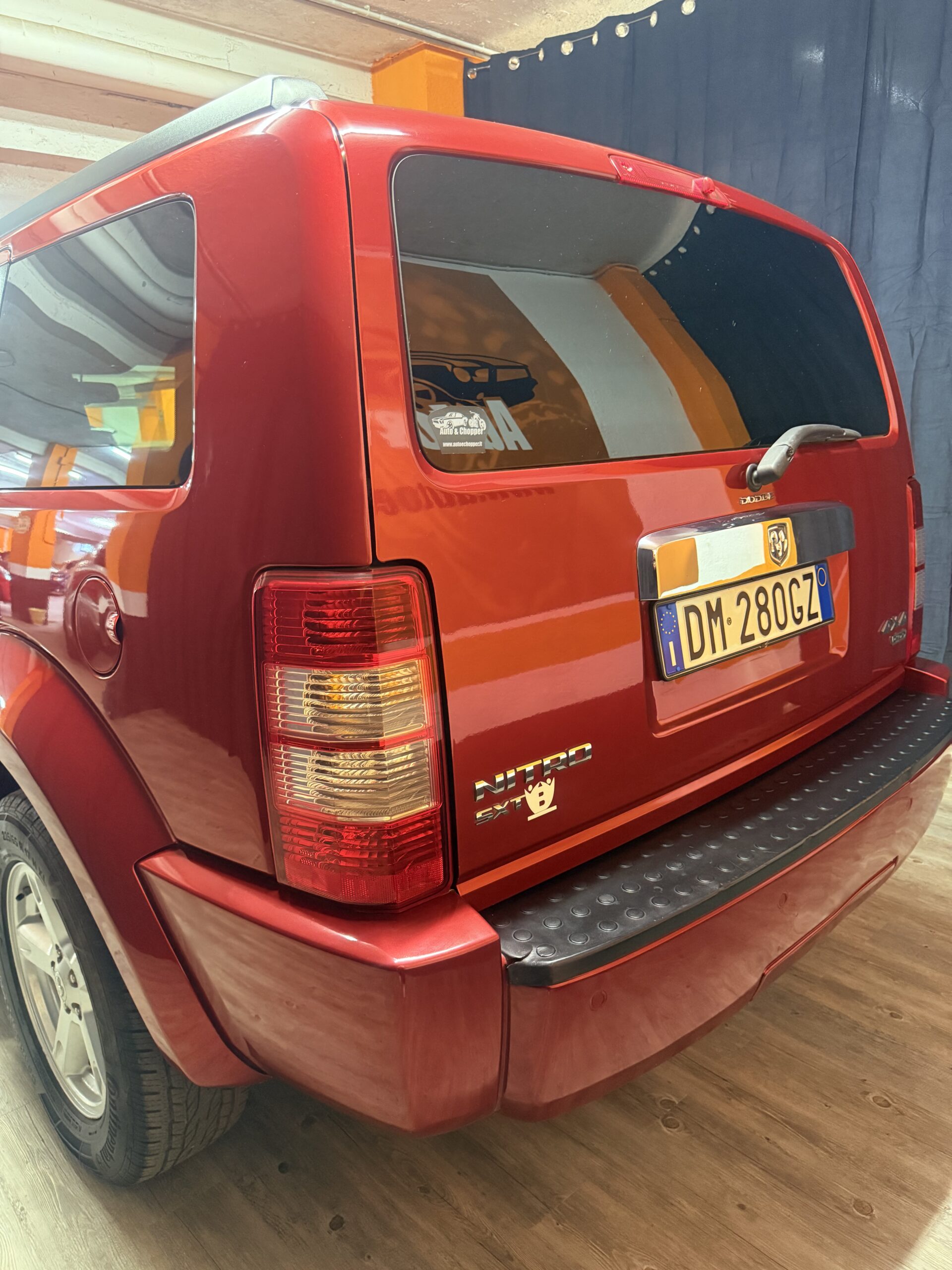 STRAORDINARIO DODGE NITRO 4x4 CON CAMBIO MANUALE