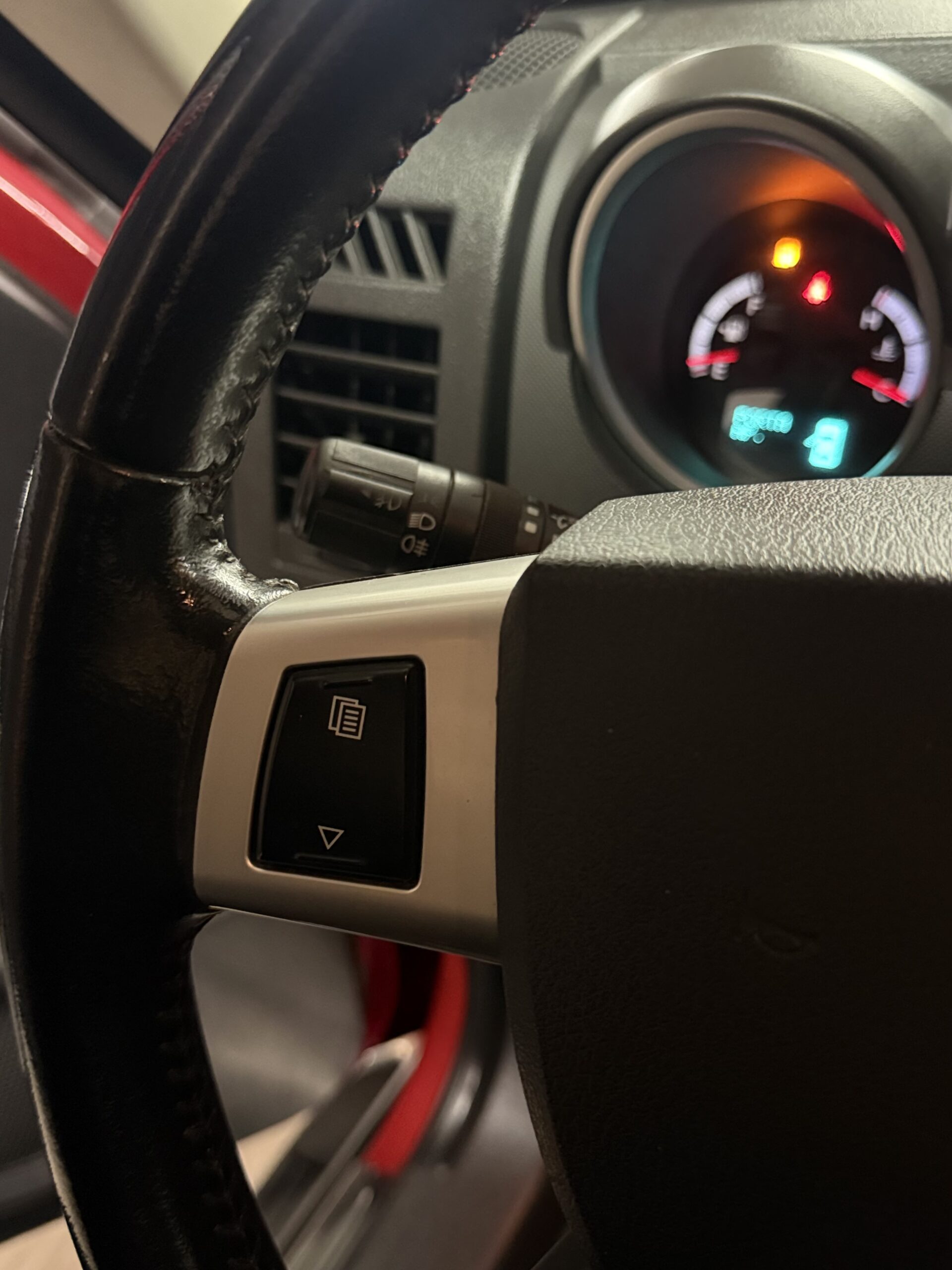 STRAORDINARIO DODGE NITRO 4x4 CON CAMBIO MANUALE