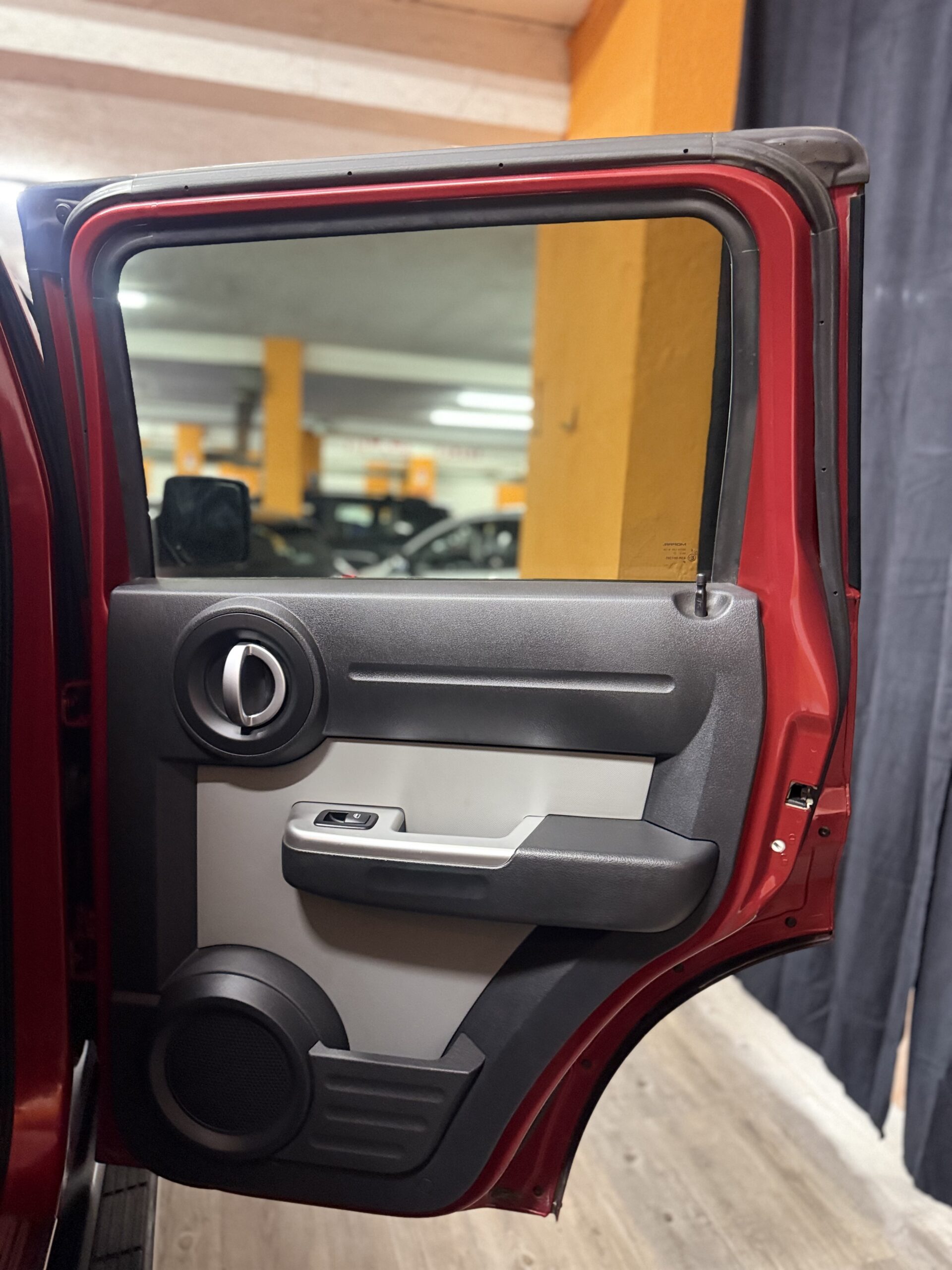 STRAORDINARIO DODGE NITRO 4x4 CON CAMBIO MANUALE