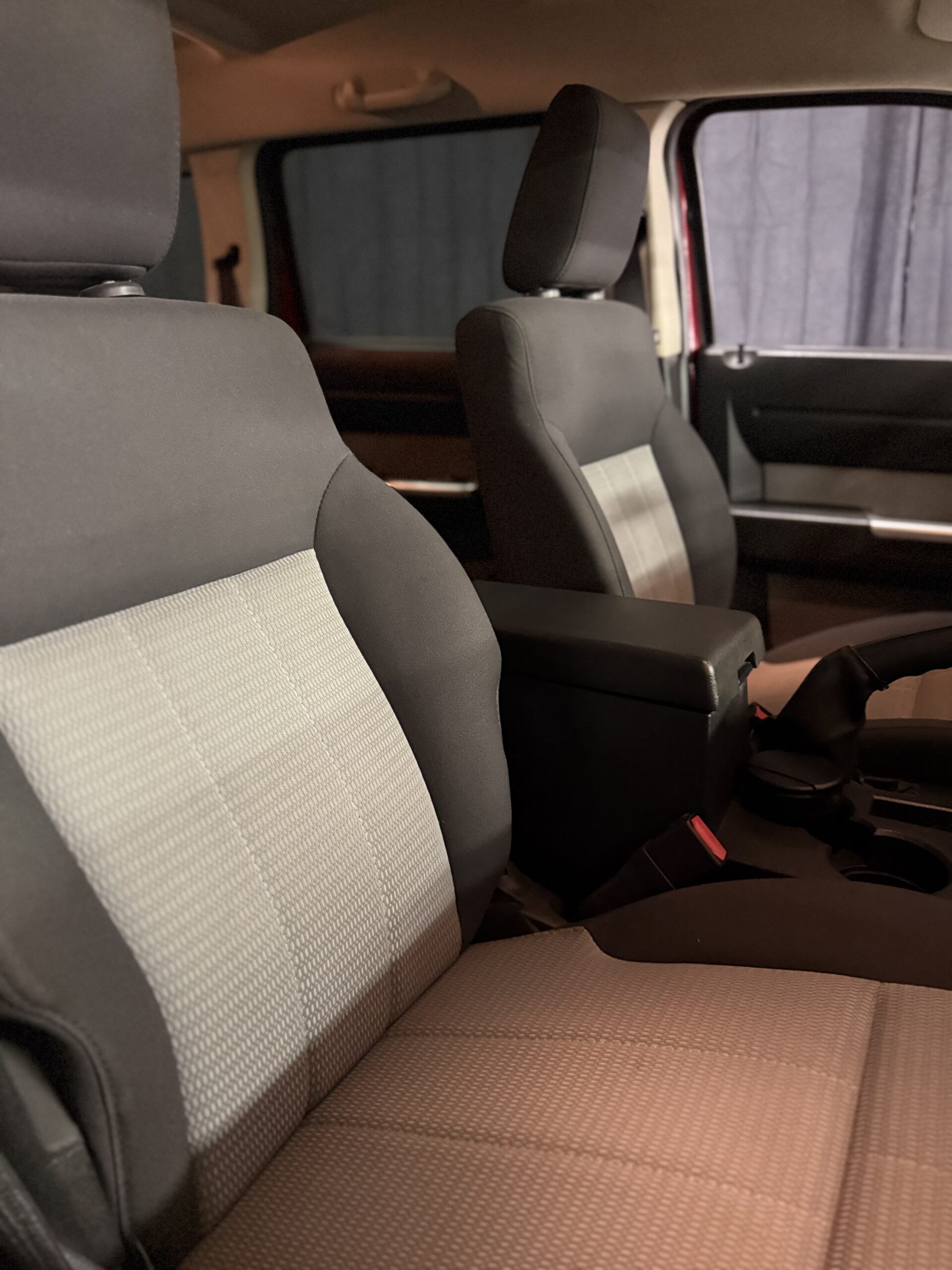 STRAORDINARIO DODGE NITRO 4x4 CON CAMBIO MANUALE