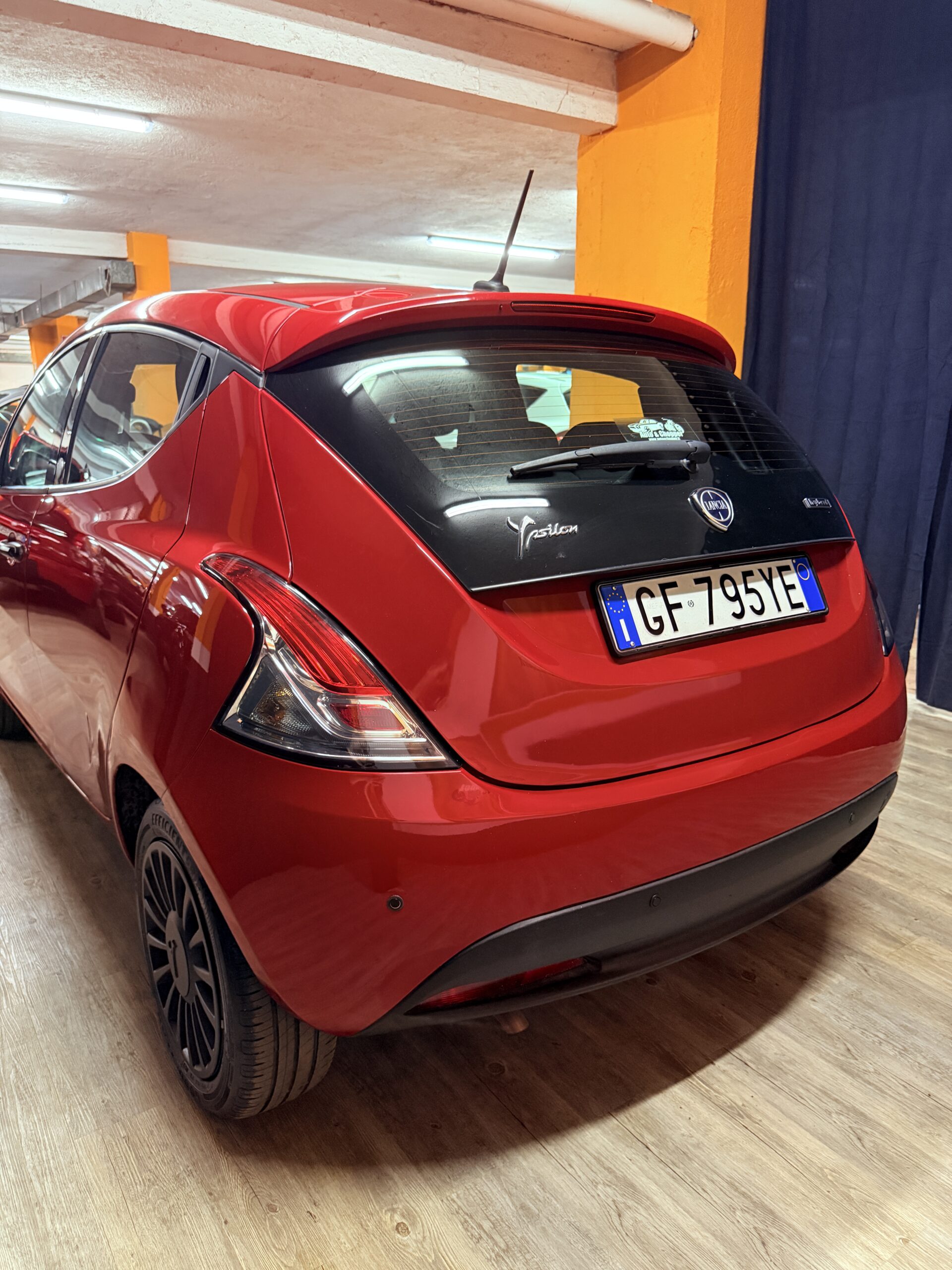 LANCIA YPSILON MILD- HYBRID UNICO PROPRIETARIO CON SOLI 31.663 KM (Copia)