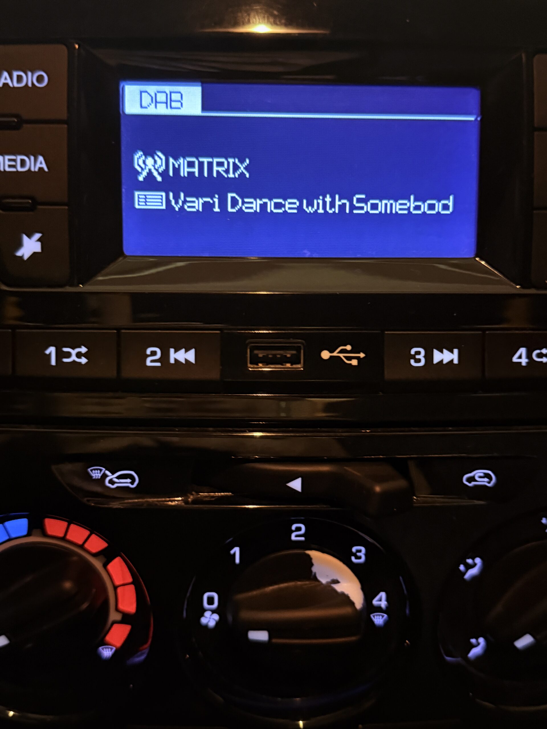 LANCIA YPSILON MILD- HYBRID UNICO PROPRIETARIO CON SOLI 31.663 KM (Copia)