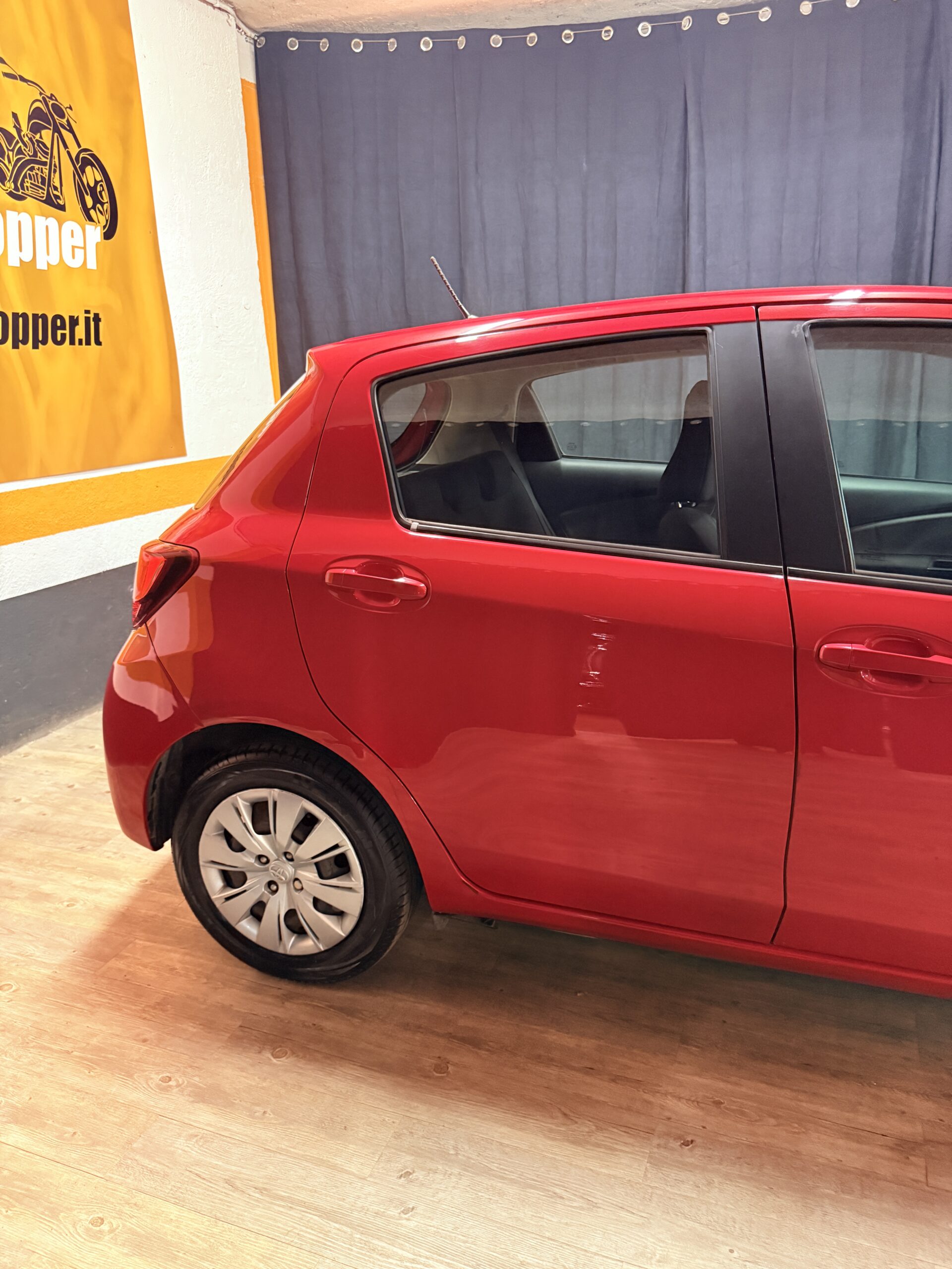 BELLISSIMA TOYOTA YARIS, IN CONDIZIONI DA VETRINA CON SOLI 66.434 KM
