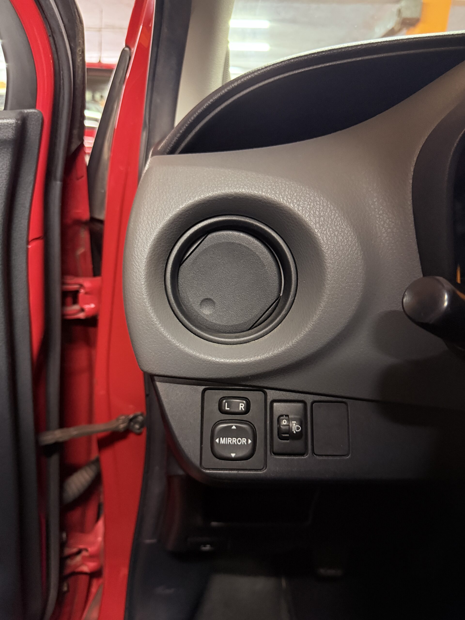 BELLISSIMA TOYOTA YARIS, IN CONDIZIONI DA VETRINA CON SOLI 66.434 KM
