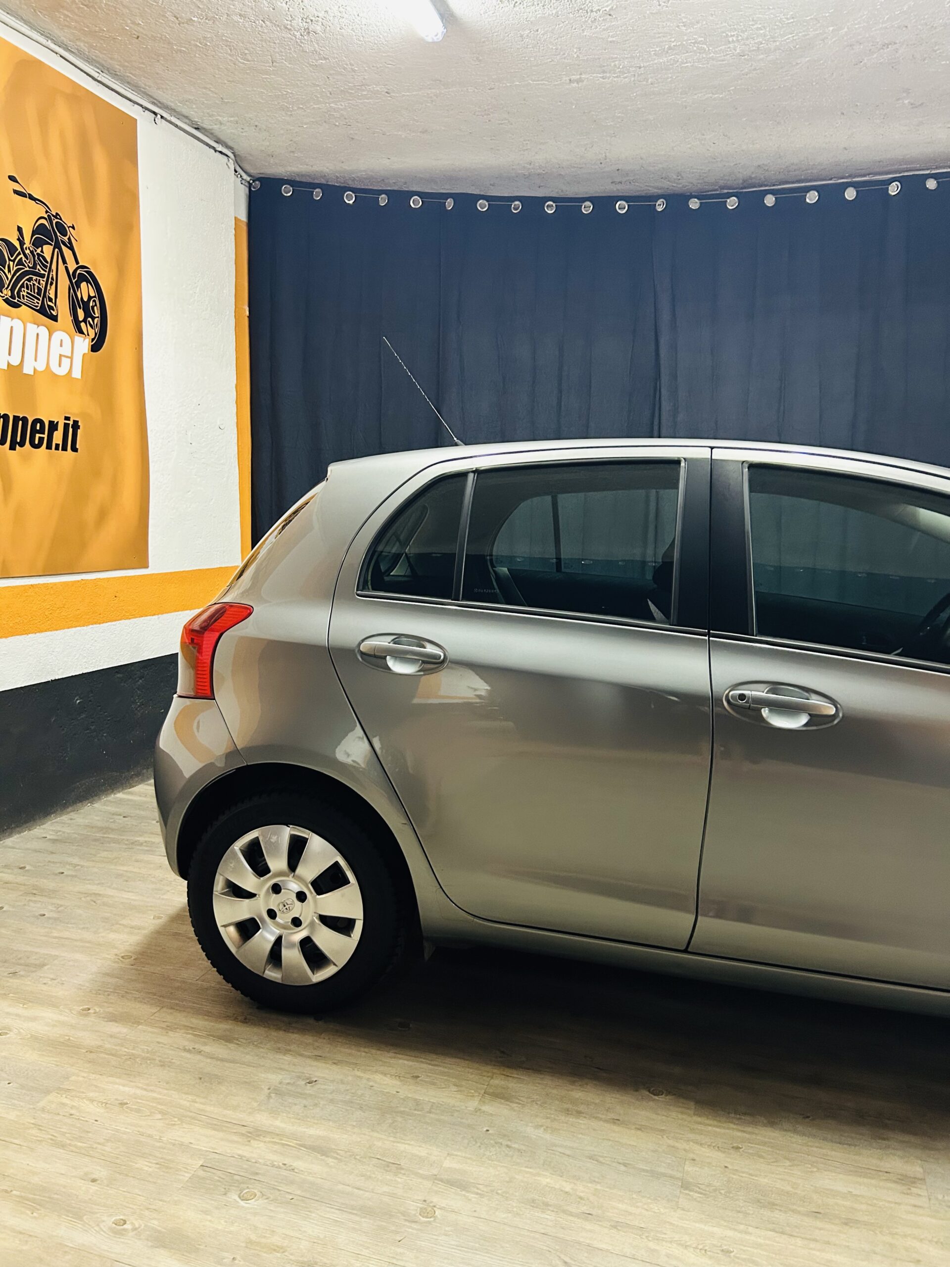 TOYOTA YARIS 1.0 VVT-i CON APPENA 69.743KM
