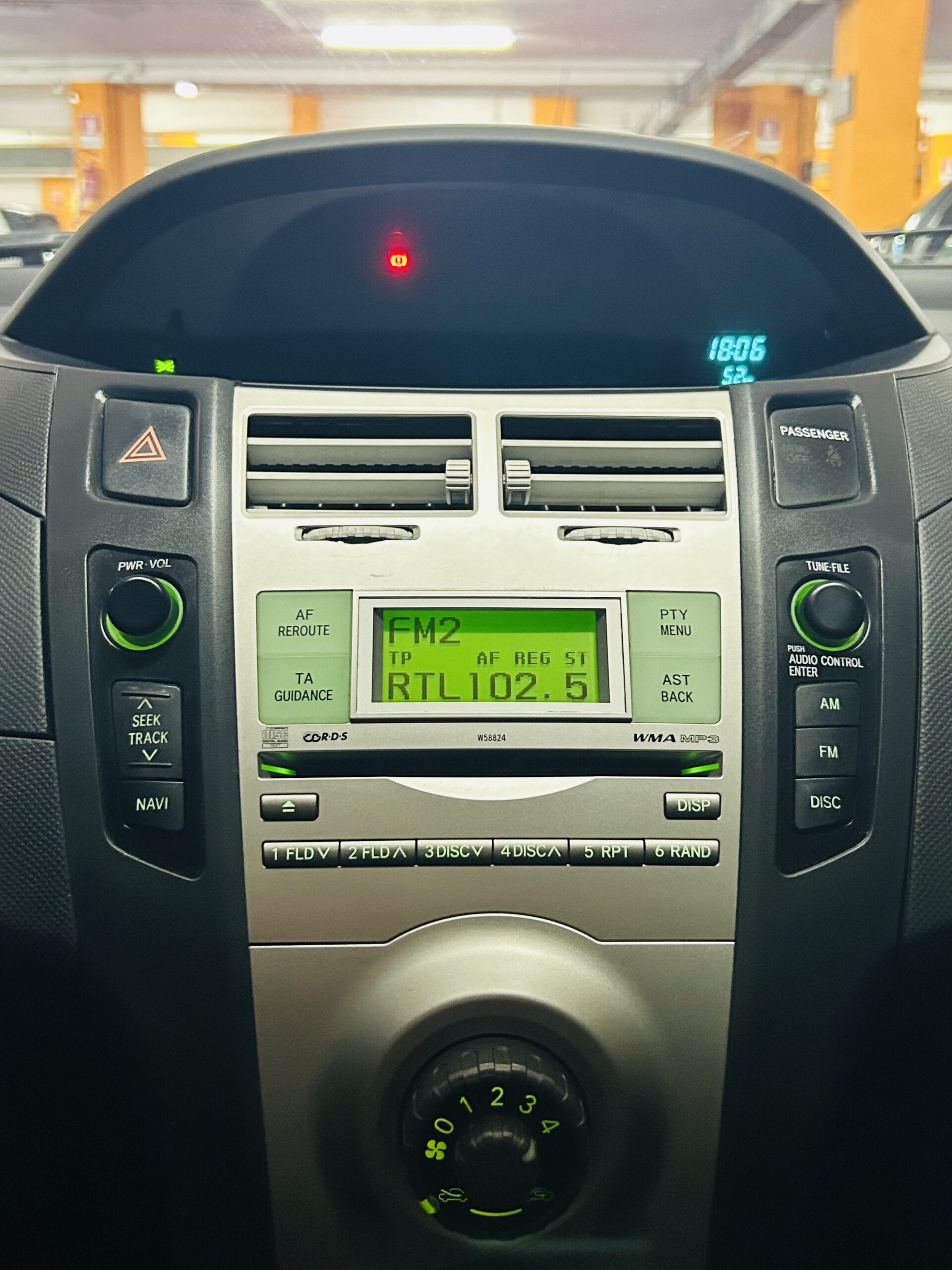 TOYOTA YARIS 1.0 VVT-i CON APPENA 69.743KM