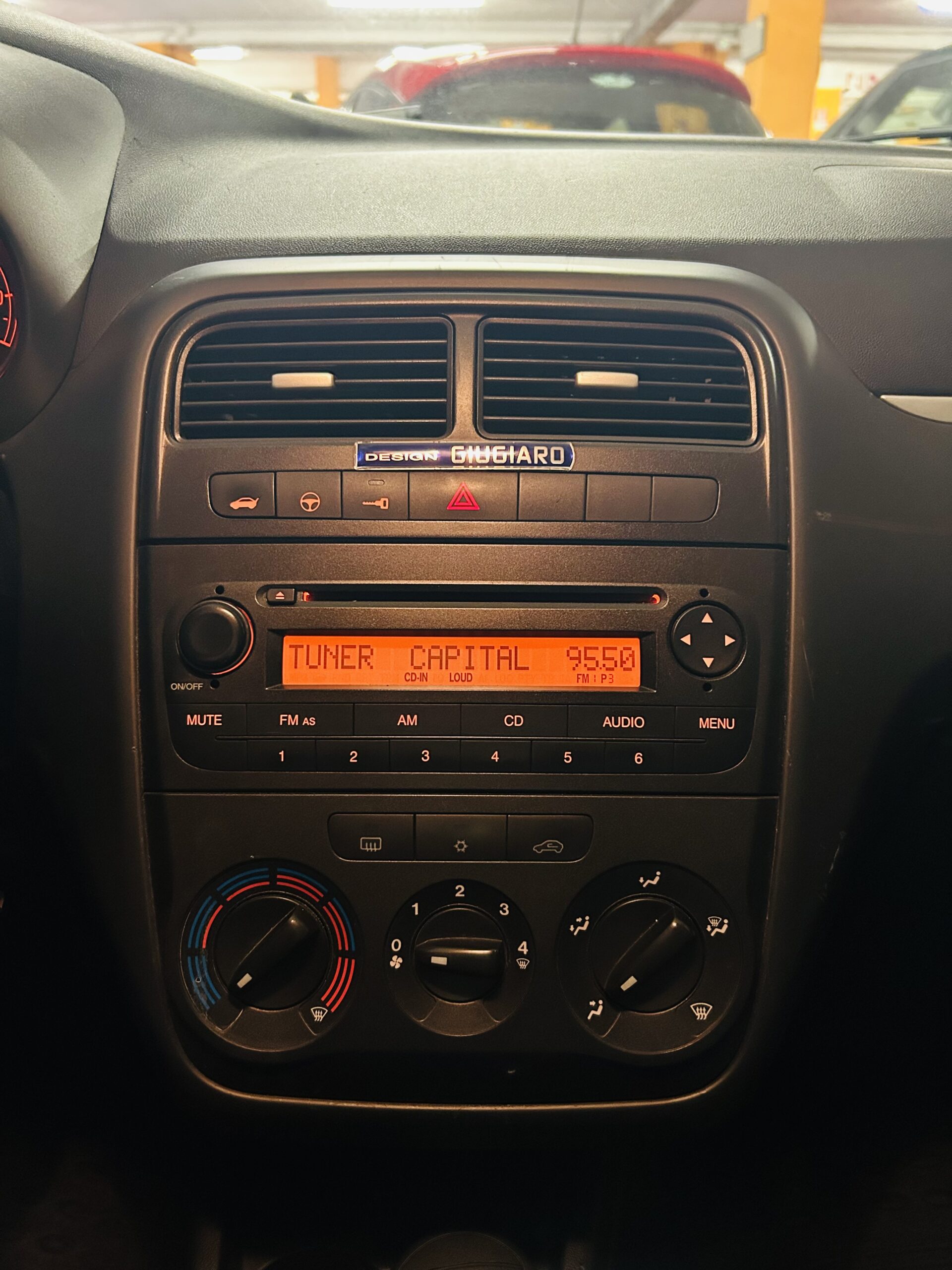 FIAT GRANDE PUNTO DESIGN GIUGIARO CON SOLI 95.655 KM