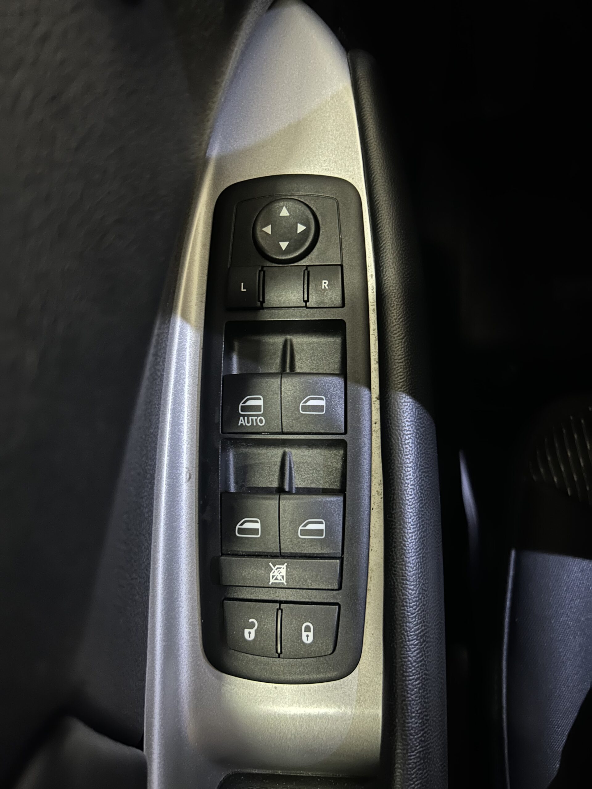 FIAT FREEMONT 2.0 MULTIJET ALLESTIMENTO FULL OPTIONAL LOUNGE CON SOLI 36.013 KM