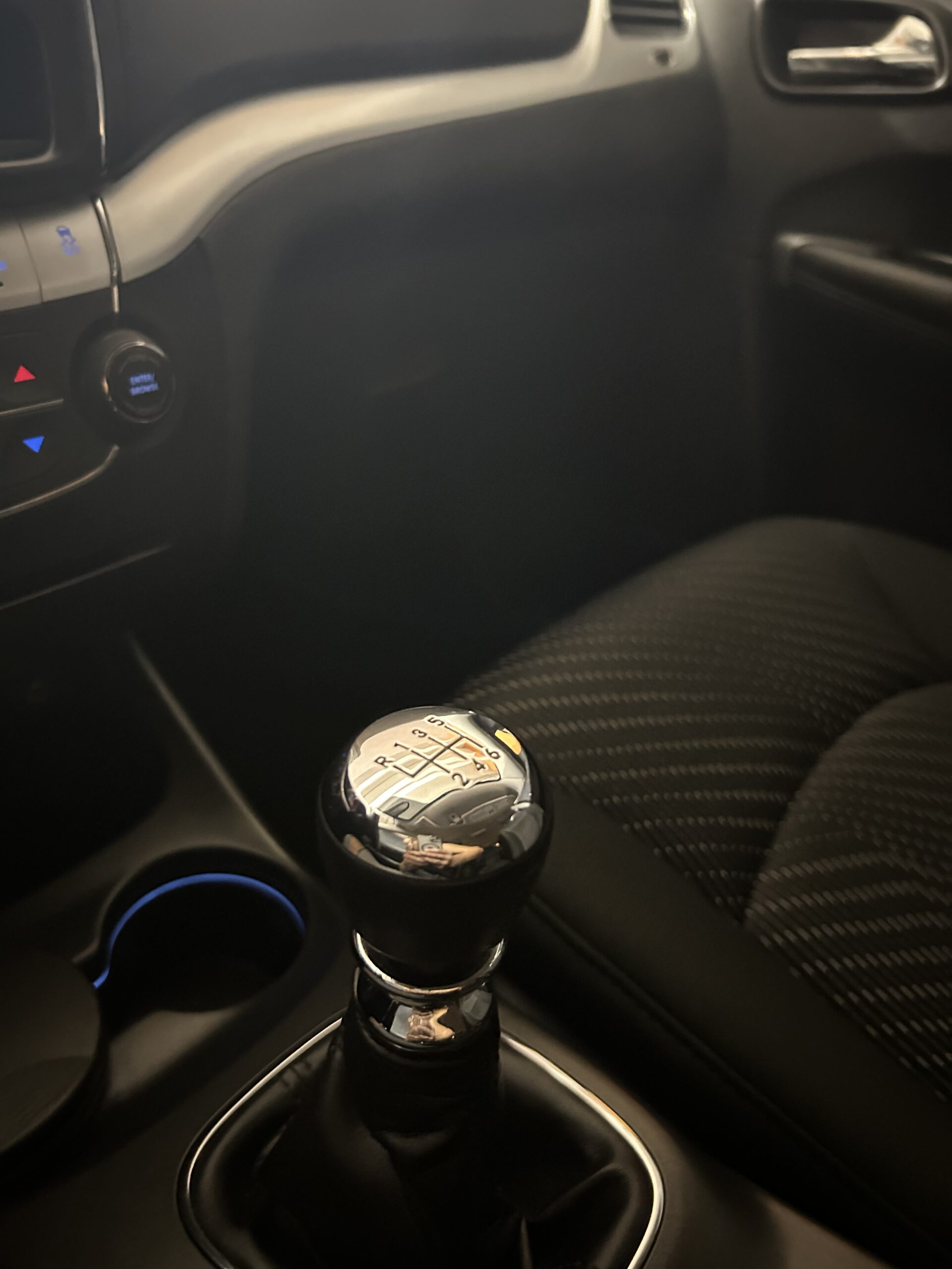 FIAT FREEMONT 2.0 MULTIJET ALLESTIMENTO FULL OPTIONAL LOUNGE CON SOLI 36.013 KM