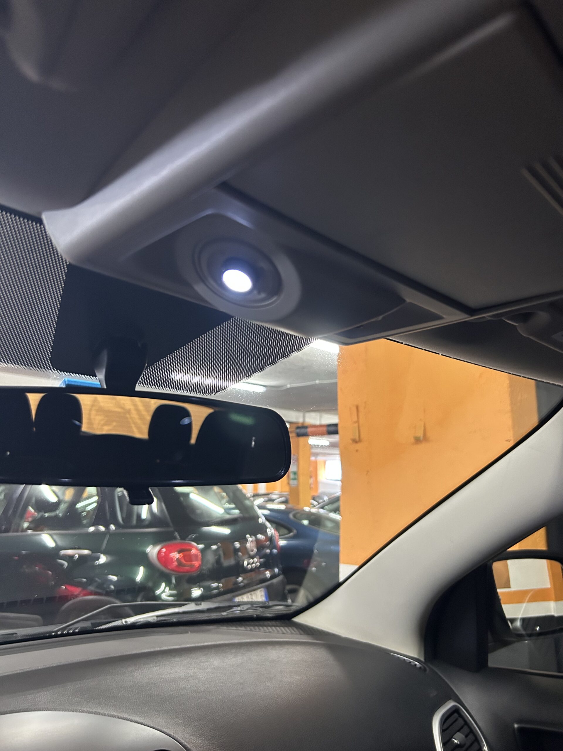 FIAT FREEMONT 2.0 MULTIJET ALLESTIMENTO FULL OPTIONAL LOUNGE CON SOLI 36.013 KM