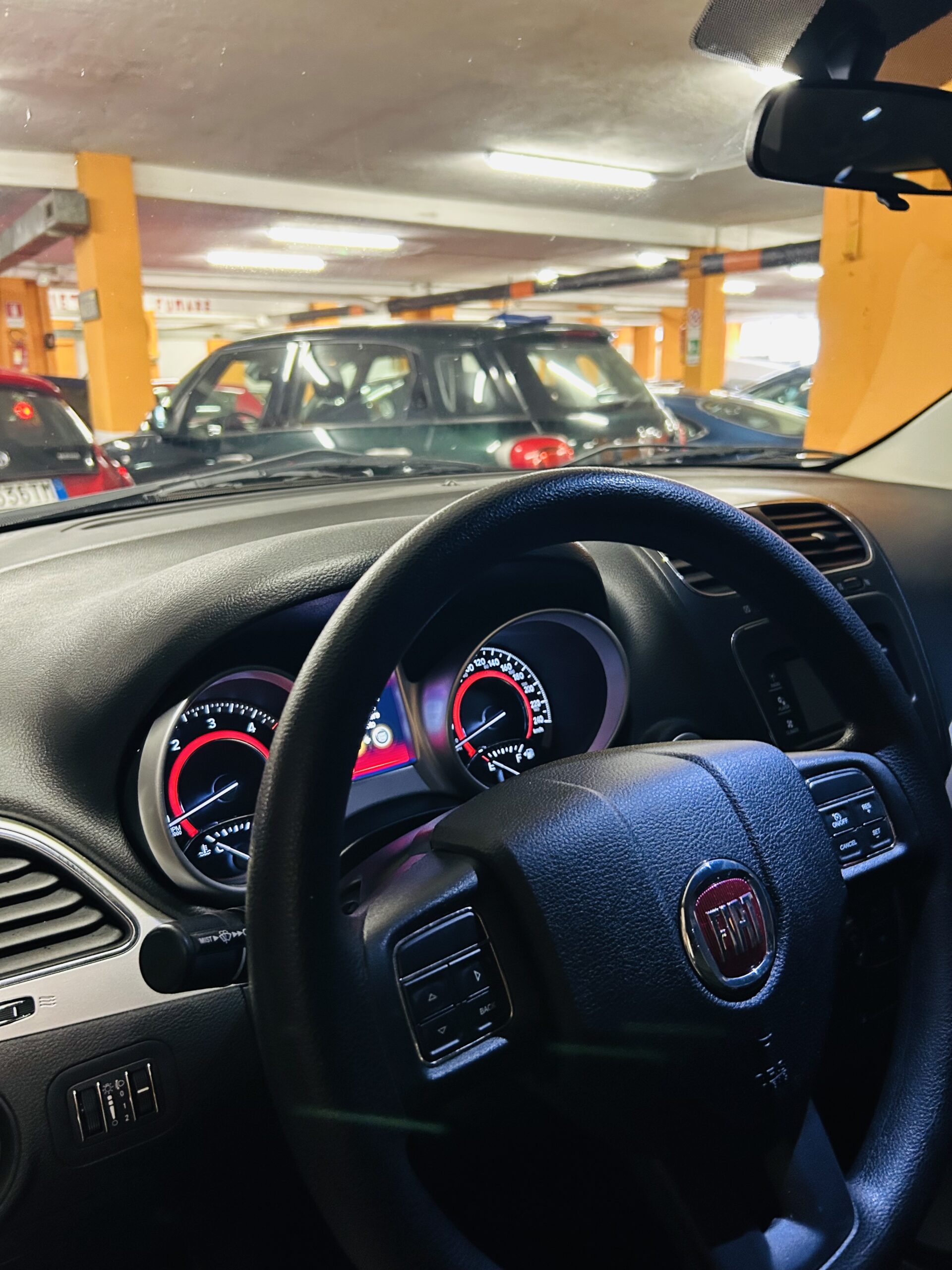 FIAT FREEMONT 2.0 MULTIJET ALLESTIMENTO FULL OPTIONAL LOUNGE CON SOLI 36.013 KM