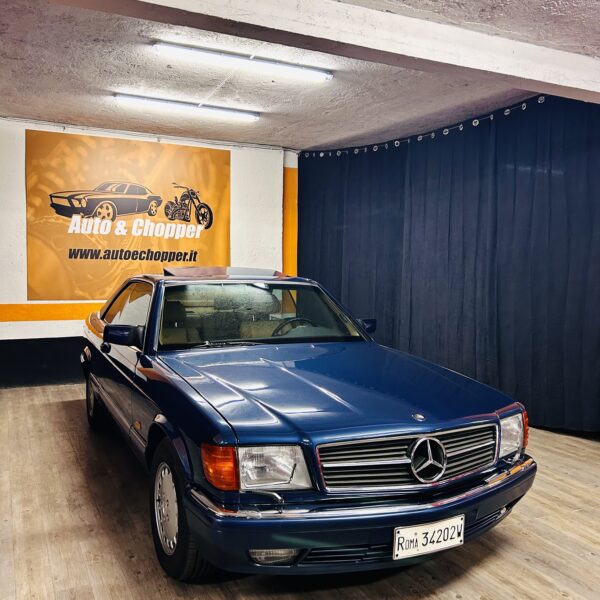 MERCEDES 560 SEC COUPÈ CON 165.412 MIGLIA IN CONDIZIONI DA VETRINA