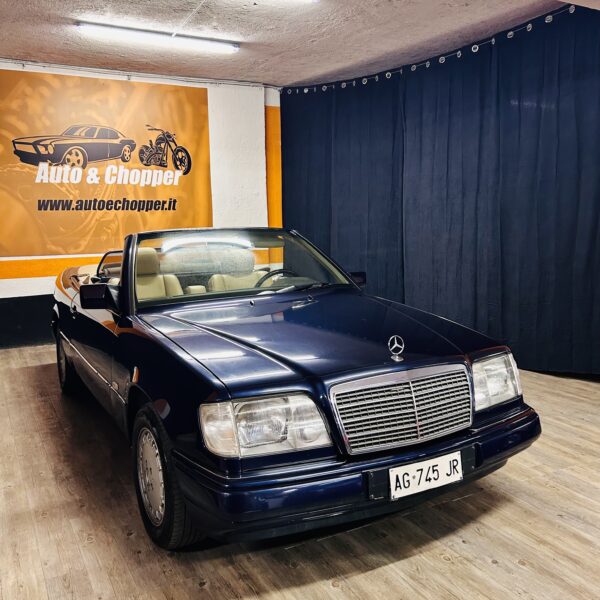 MERCEDES- BENZ E200  SERIE A124 CABRIOLET IN CONDIZIONI DA VETRINA