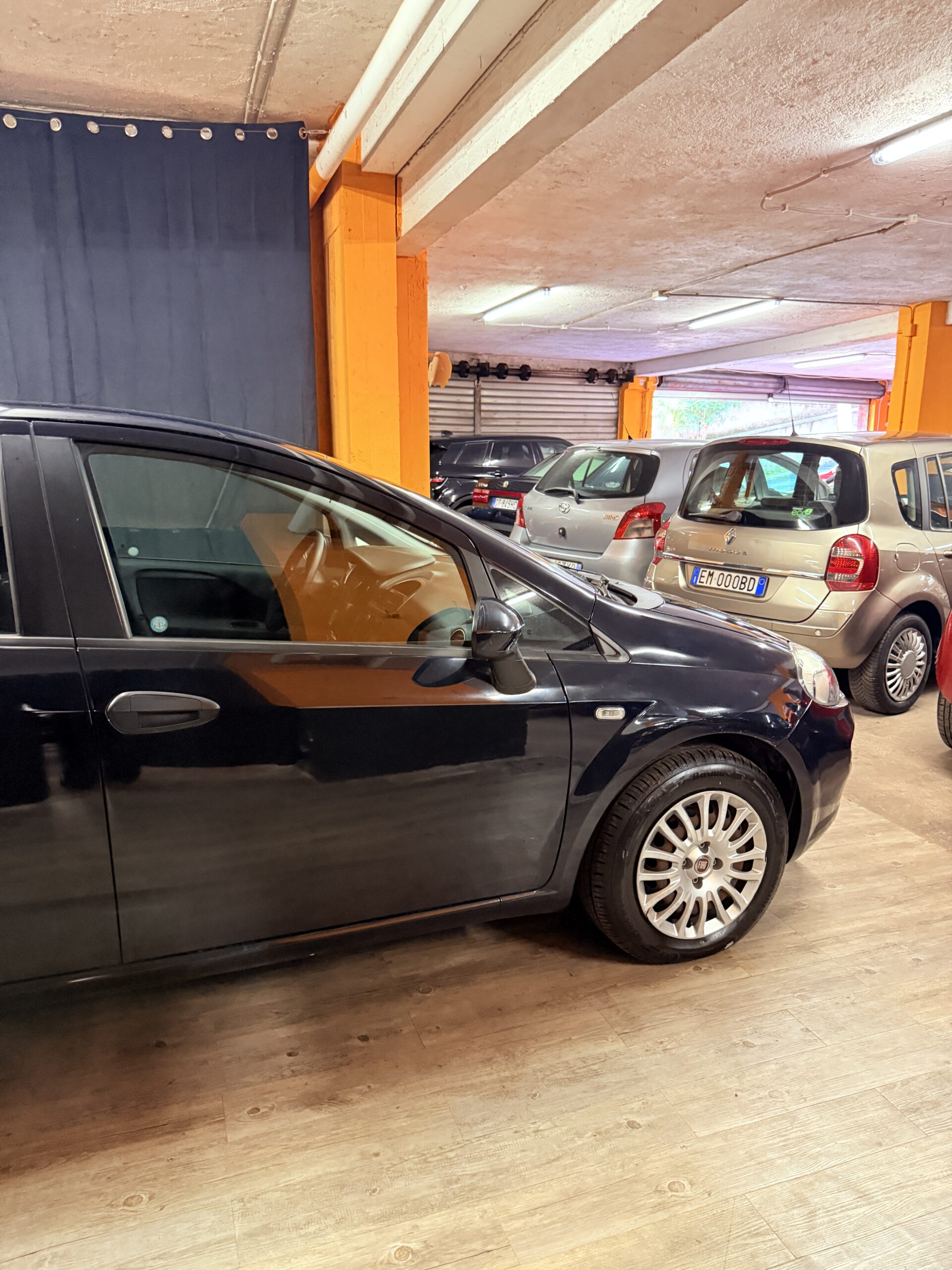 FIAT PUNTO STREET CON SOLI 25.185 KM IN CONDIZIONI DA VETRINA