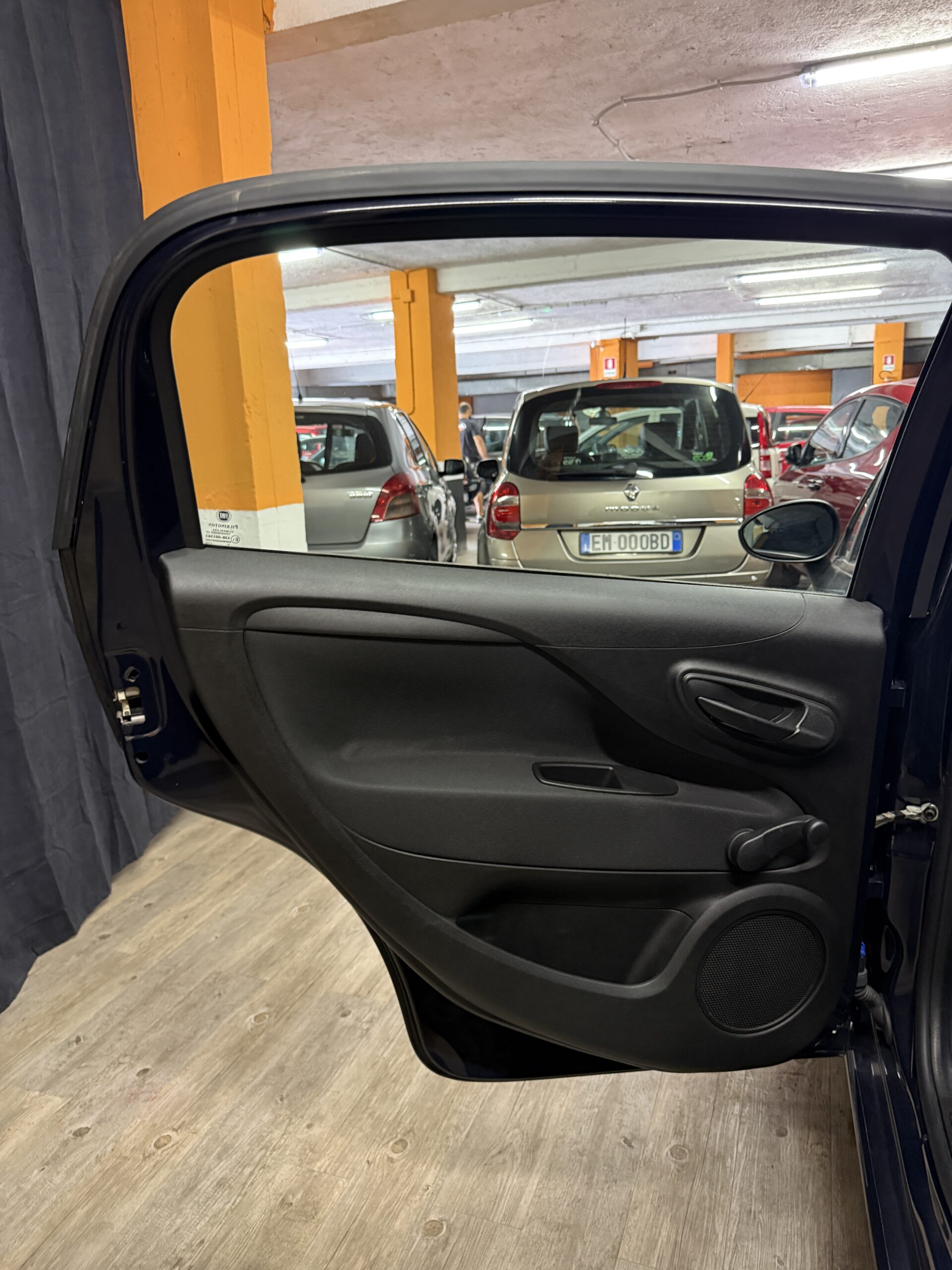 FIAT PUNTO STREET CON SOLI 25.185 KM IN CONDIZIONI DA VETRINA