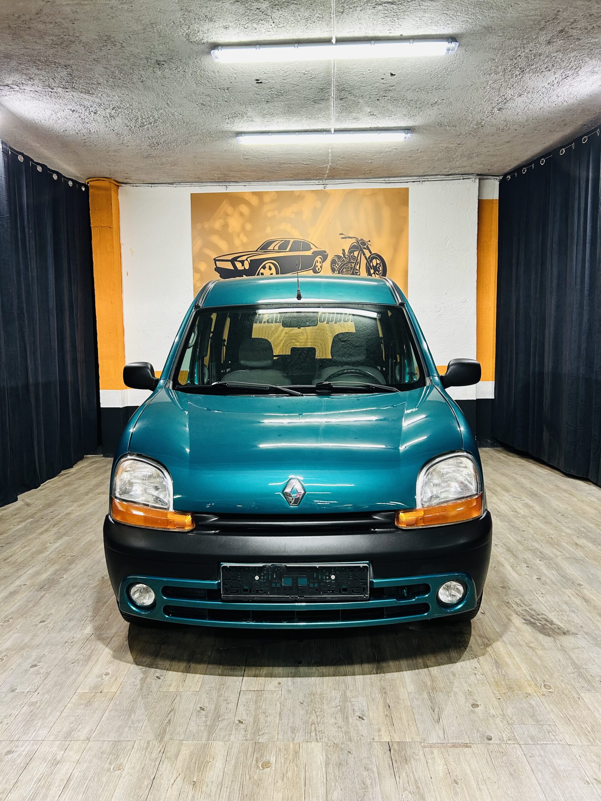RENAULT KANGOO 1.2 16V IN PERFETTE CONDIZIONI .