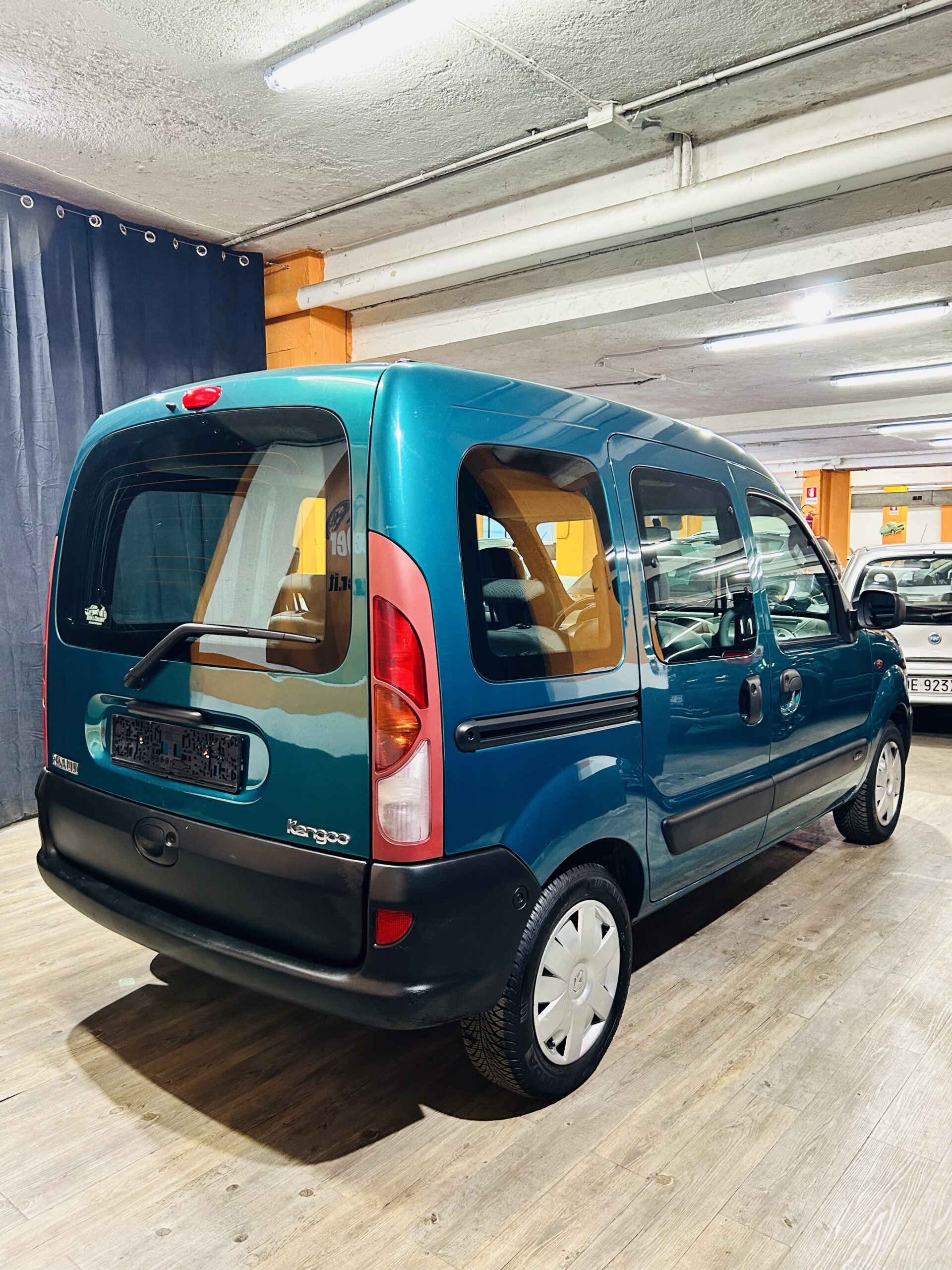 RENAULT KANGOO 1.2 16V IN PERFETTE CONDIZIONI .