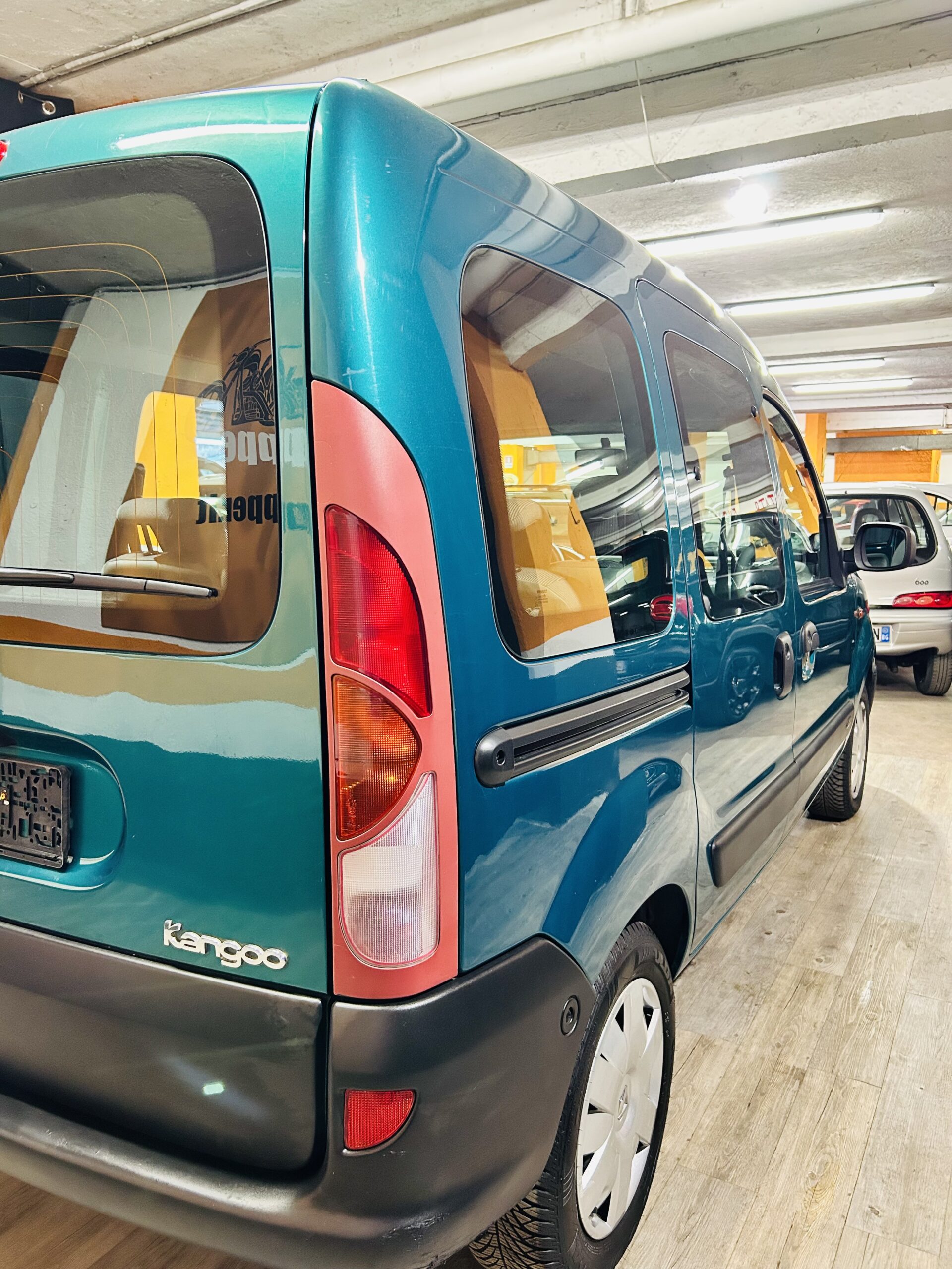 RENAULT KANGOO 1.2 16V IN PERFETTE CONDIZIONI .