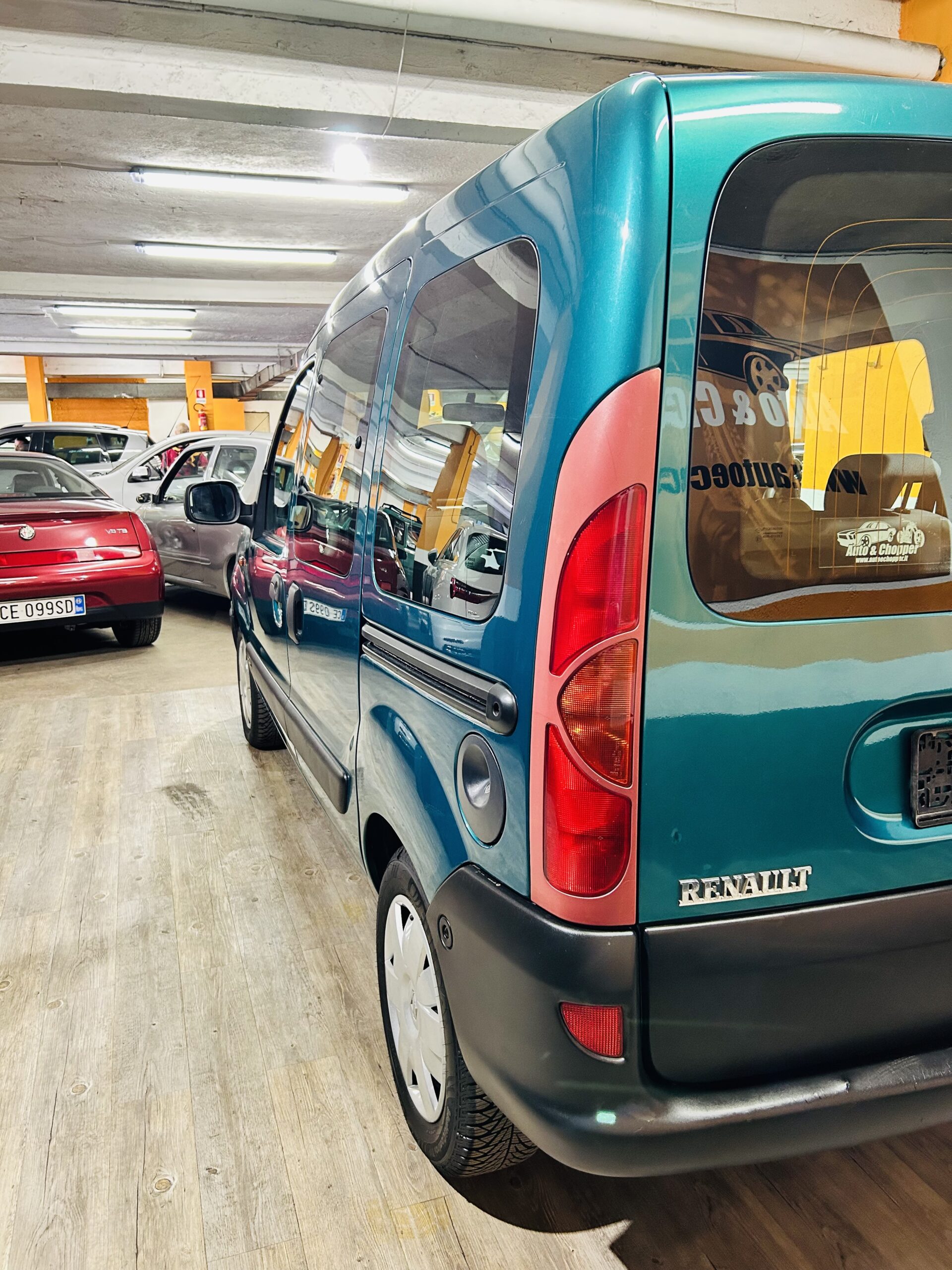 RENAULT KANGOO 1.2 16V IN PERFETTE CONDIZIONI .