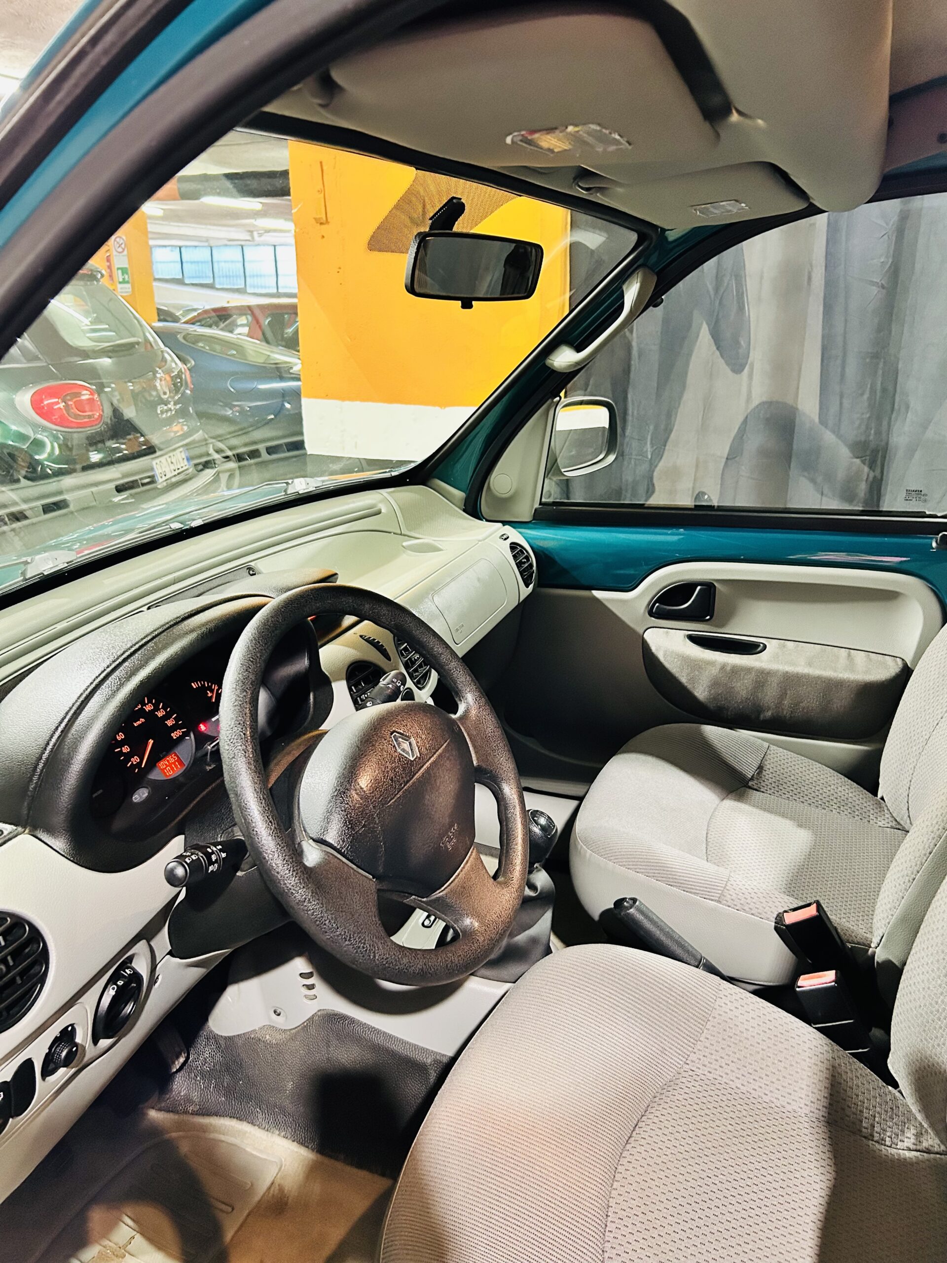 RENAULT KANGOO 1.2 16V IN PERFETTE CONDIZIONI .