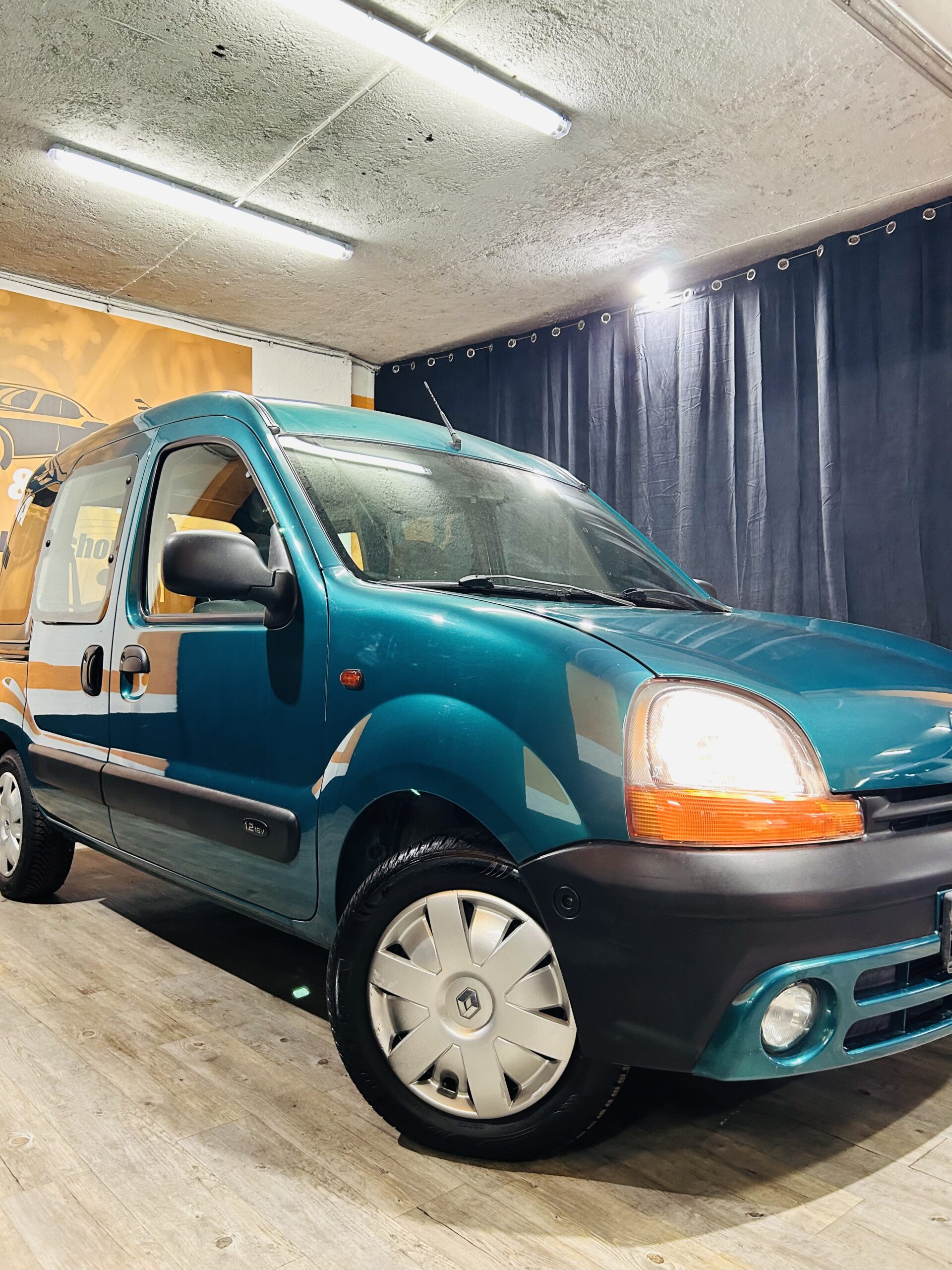 RENAULT KANGOO 1.2 16V IN PERFETTE CONDIZIONI .