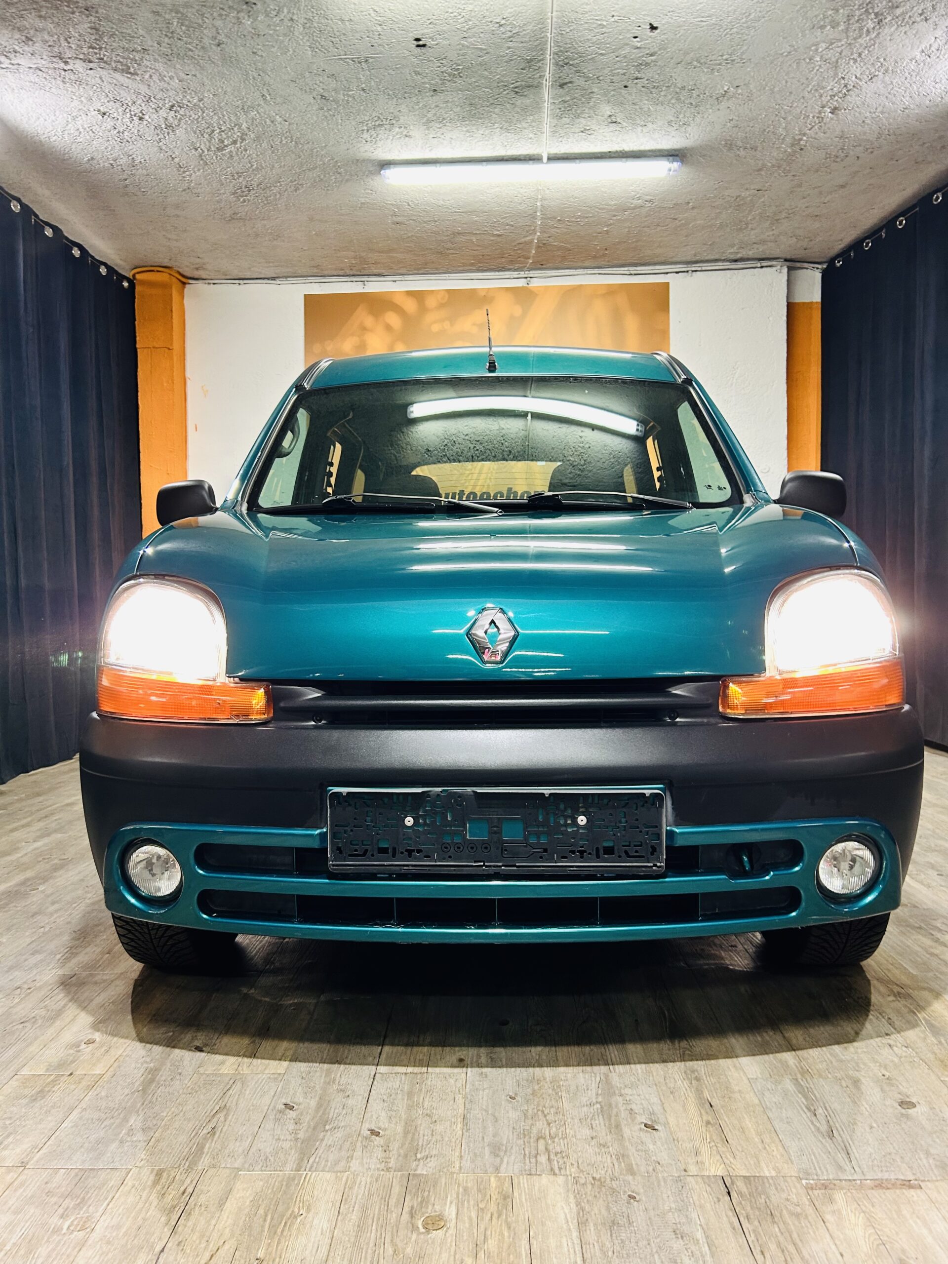 RENAULT KANGOO 1.2 16V IN PERFETTE CONDIZIONI .